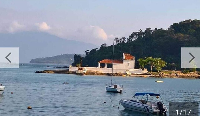 Angra dos Reis, Bonfim with the Refúgio do Corsário
