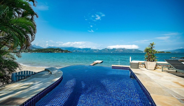 Angra - Mombaça | Mansão Espetacular Beira-Mar, 7 Suites - por Casapē Rio