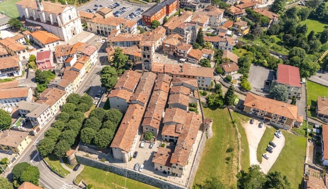 Antiche Mura on Garda Lake
