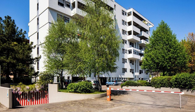 ANYA & ANTONIO'S PLACE COZY SUITE close to city center and Airport. Free parking