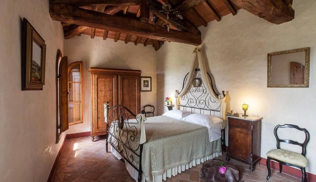 Apartment with pool in the countryside 20 minutes from Florence