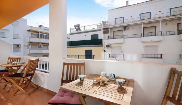 Apartment "Beija Flor" with Private Balcony, Wi-Fi & A/C
