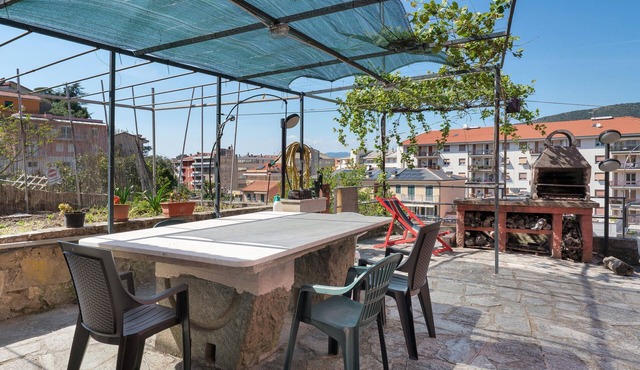 Apartment 'Cà Da Giuvanna' with Private Garden, Wi-Fi, and Air Conditioning
