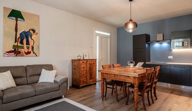 Apartment 'Corinna' with Mountain View, Wi-Fi and Air Conditioning