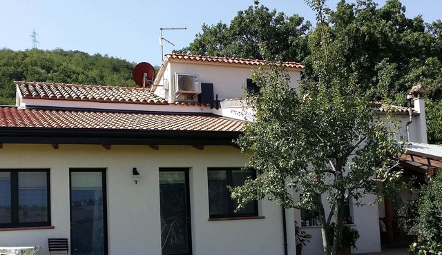 Apartment in a winery in the countryside with pool and breathtaking view