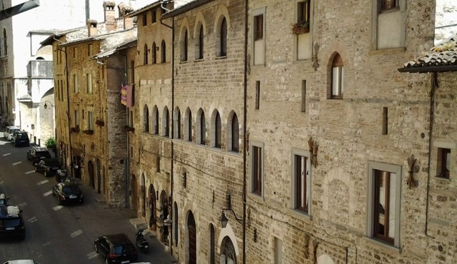 Apartment in the monumental heart of the most beautiful medieval city in Italy!