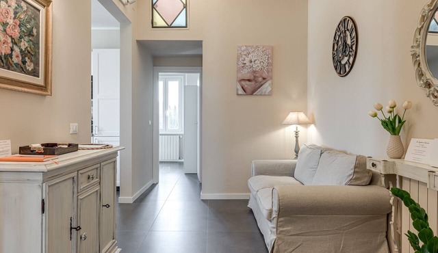 Apartment 'La Loggetta Di Leonardo' with Wi-Fi and Air Conditioning