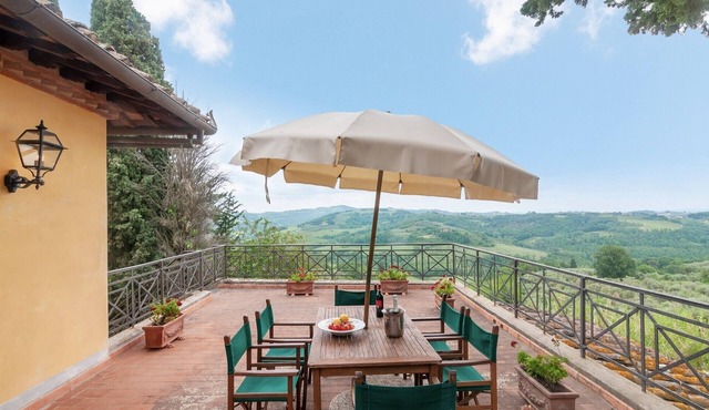 Apartment 'La Terrazza' with Shared Pool, Private Terrace & Wi-Fi