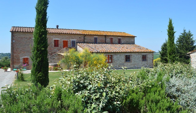 Apartment with beautiful view in the Crete Senesi