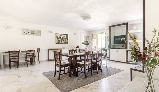 Apartment with private garden and pool