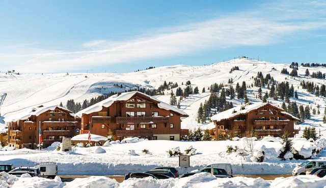 Appart cosy, Accès direct aux pistes ! Piscine
