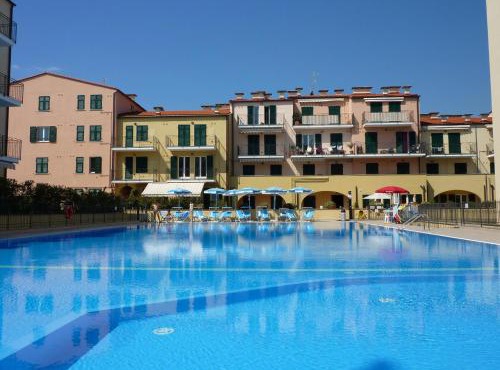 Appartamento Vista mare con Piscina Cala di Sole