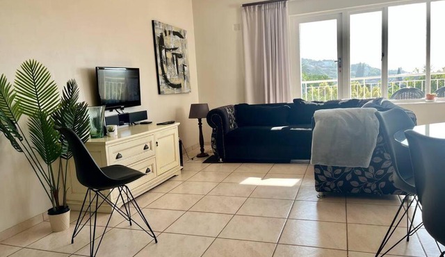 Aqua Sands Spacious 2 Bedroom close to beaches