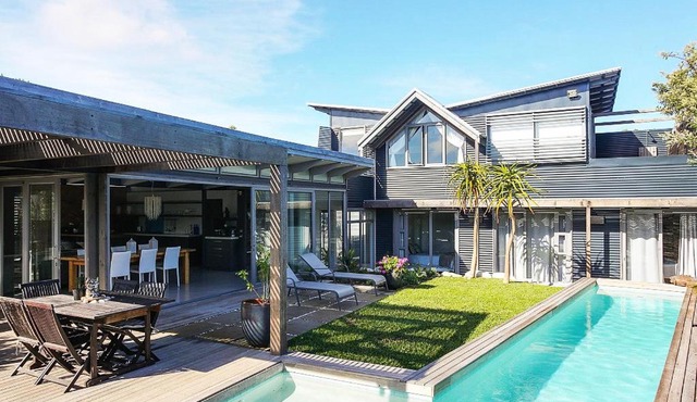 Architectural Beach Villa on Beach Estate - Klein Slangkop Kommetjie