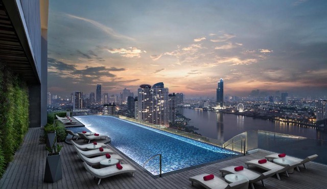 Avani Plus Riverside Bangkok Hotel