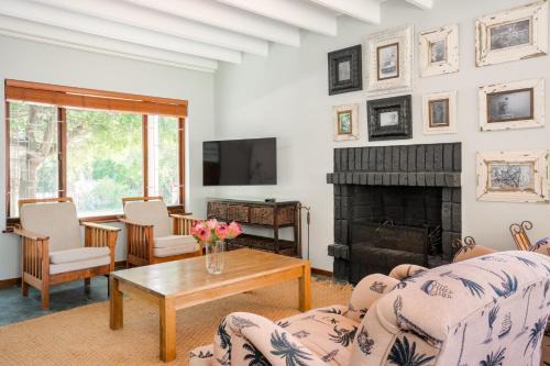 Avemore Island Home- back up power -magical views