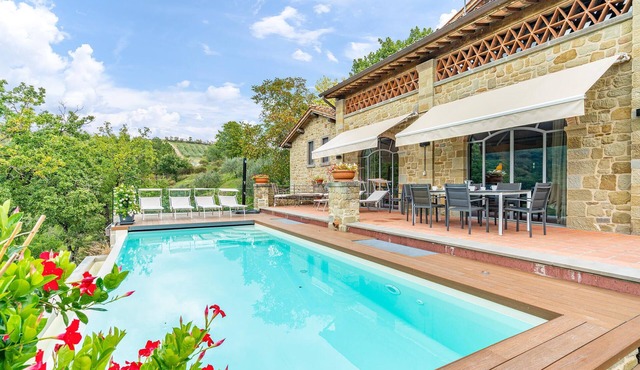 Awesome home in Poppi with private swimming pool, can be inside or outside