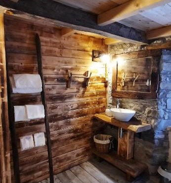 b&b La Corte dei Cerri- Il Piccolo Chalet