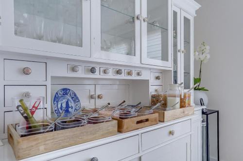 B&B Modern Times