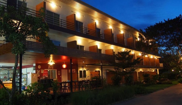 Baansakulpetch Hotel