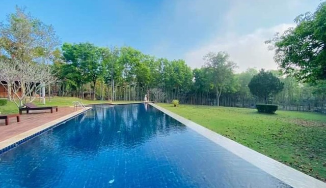 Baanwangnamkeaw Lodge