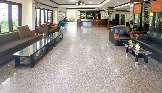 Baiboon Grand Hotel
