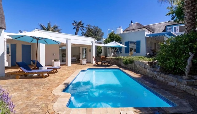 Balencay - Near cliff paths | Sparkling Pool
