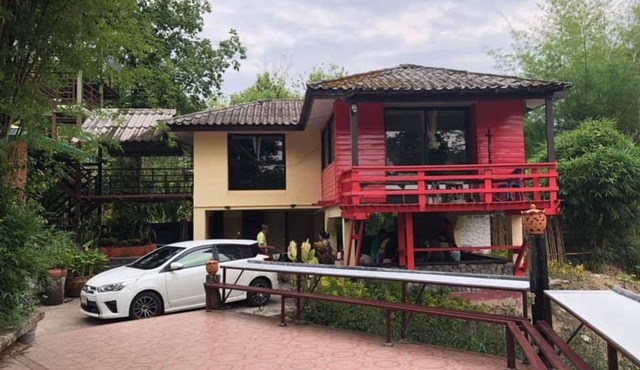 Bansainam Resort