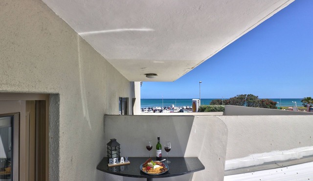 Bay Point Apartment on Beach Road