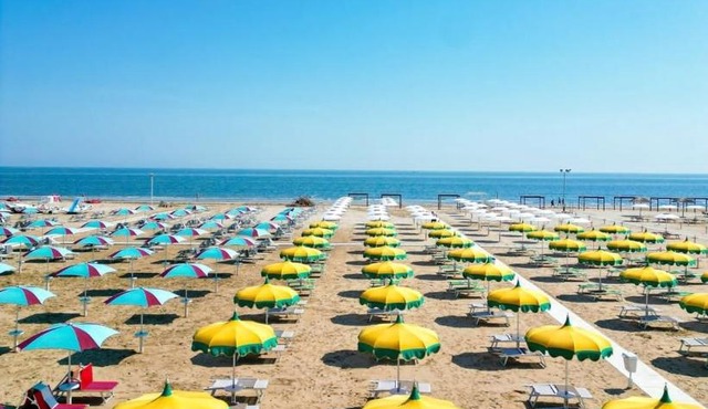 Beach Hotel Clerice