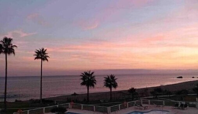 Beachfront duplex with an amazing sea view. 3 bedrooms