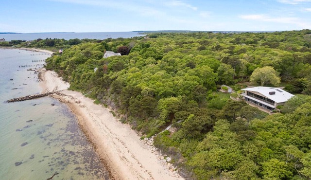Beachfront Woods Hole Estate with Ocean View