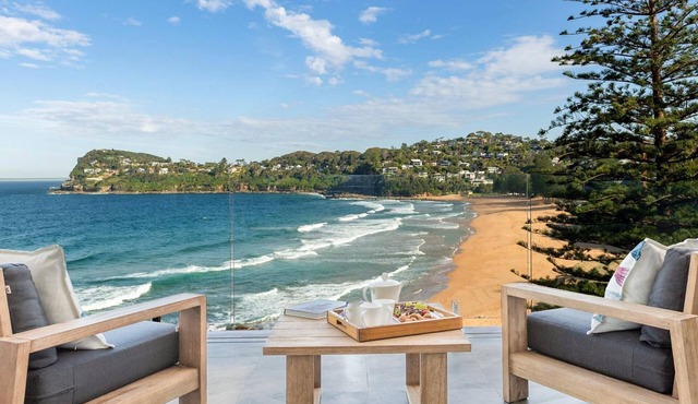 BEACHSIDE by Palm Beach Holiday Rentals