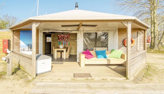 Beachside Dune Home Retreat for 4