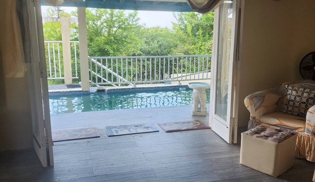Beautiful 3-Bedroom Home with Pool in Signal Hill