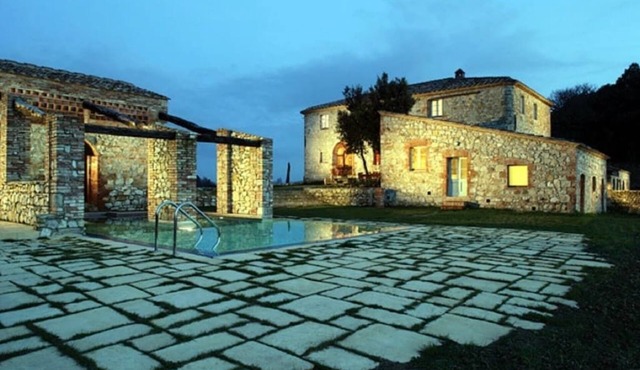 Beautiful 4 Bedroom Tuscan Villa