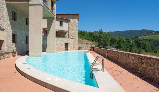 Beautiful apartment with A/C, pool, WIFI, TV, patio, pets allowed, panoramic view and parking