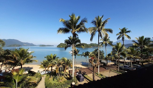 Beautiful apartment with sea view, 94m² in Green Coast Condominium.
