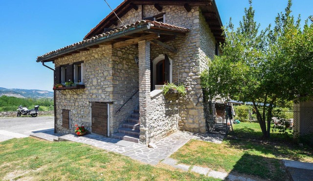 Beautiful apartment in Marzabotto