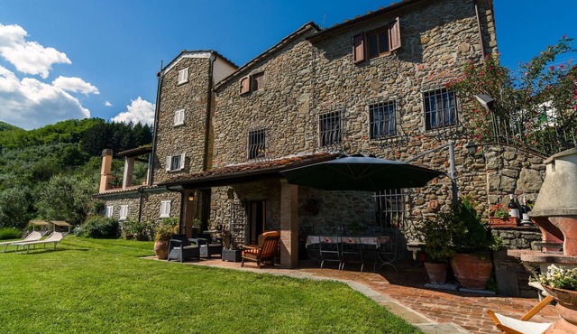 Beautiful home in Lizzanello