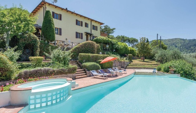 Beautiful home in Moncioni with private swimming pool, can be inside or outside