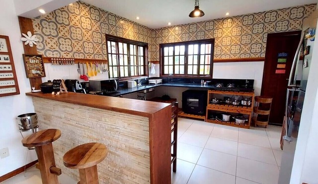 Beautiful house on a farm very close to the beach with sea views!