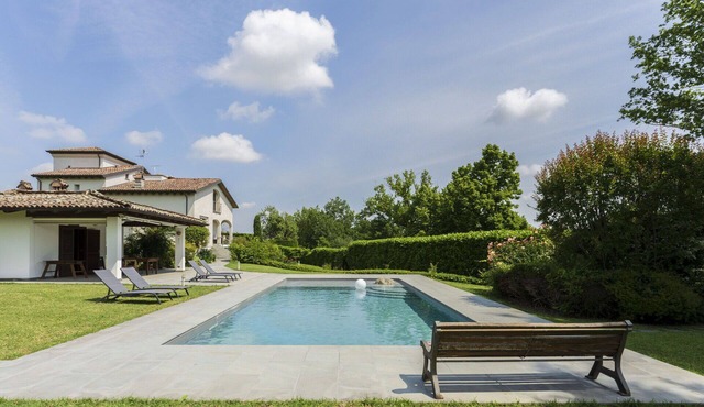 Beautiful private villa for 8 guests with private pool, WIFI, A/C, TV, patio and panoramic view