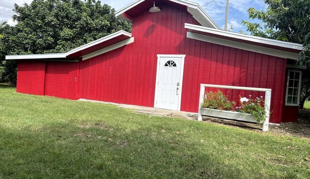 Beautiful Red Cottage for a Relaxing Getaway on a Tropical Fruit Farm near Homestead, Florida