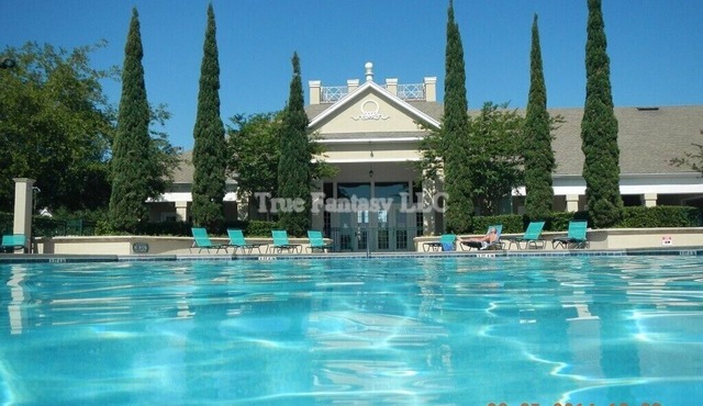 Beautiful Townhouse 4Br/3.5Ba Sleep 10 – Free WiFi - LAST MINUTE DEALS !