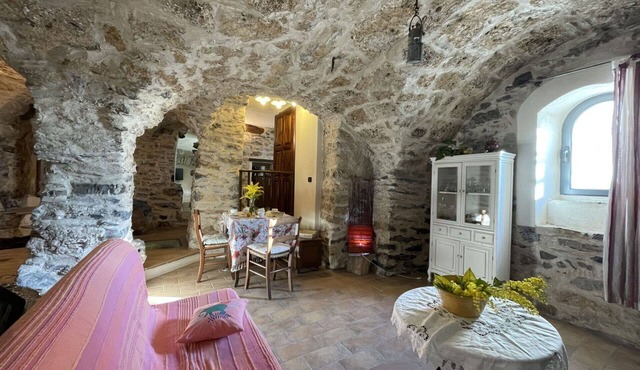 Beautiful villa for 5 guests