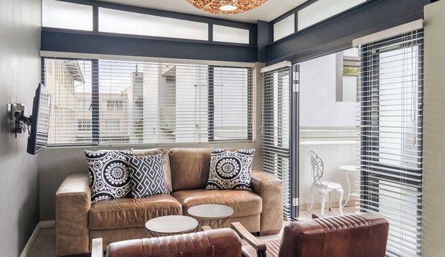 Beautiful two-bedroom self-catering unit in the heart of Historic Stellenbosch