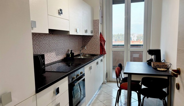 {Bellavista Apartment} comfortable panoramic accommodation near Monza