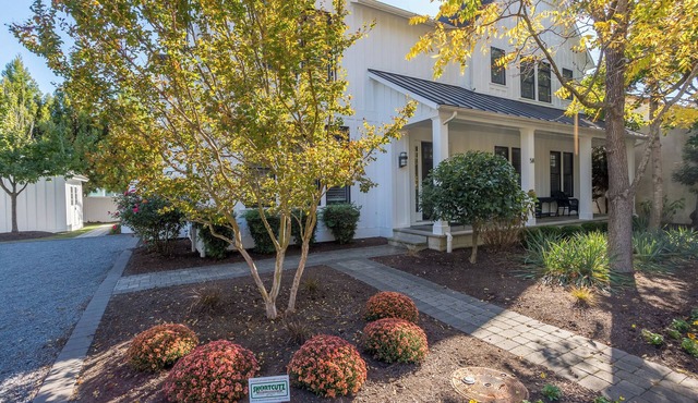 Best in Town! Stunning Downtown Rehoboth Beach House 6BR