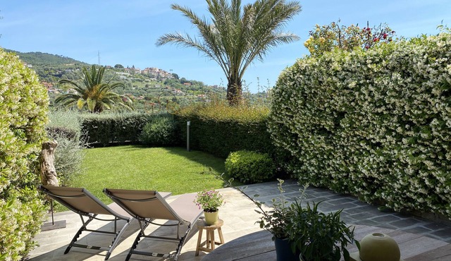 Bilocale con splendido porticato